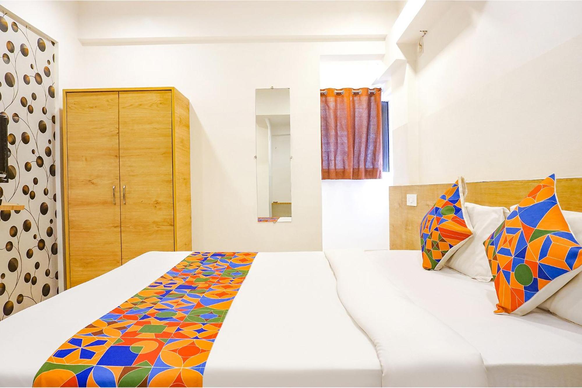 Fabhotel Saffron Inn I - Nr Darshan Museum Pune Exterior foto